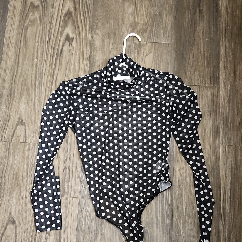 Revolve Top - image 1